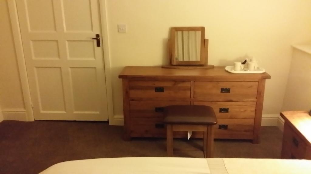 Roosecote Guest House Barrow-in-Furness Pokoj fotografie